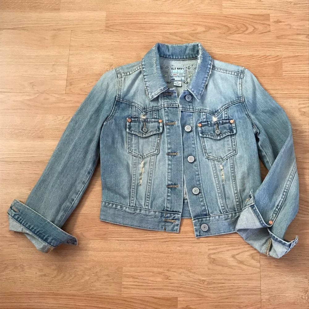 Distressed Cropped Denim Jacket